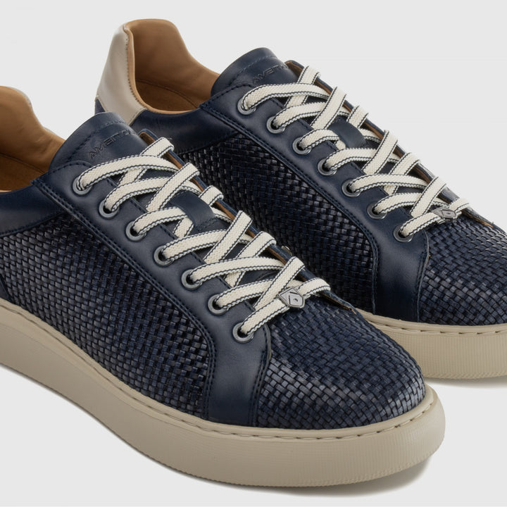 ECLIPSE Textured Sneaker Blue
