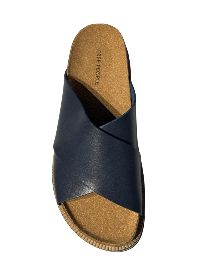 Sidelines Footbed Navy