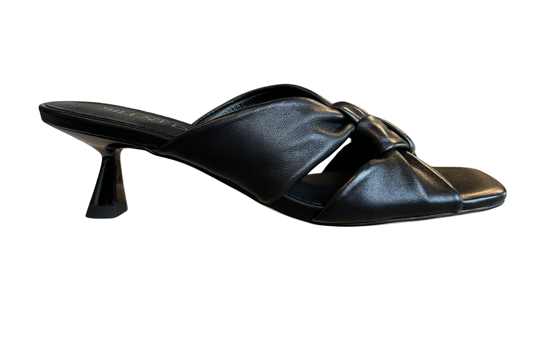 Kineta - Black