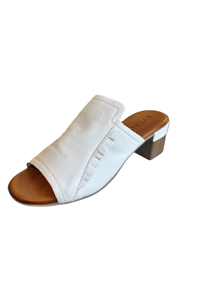 Gia - White Leather