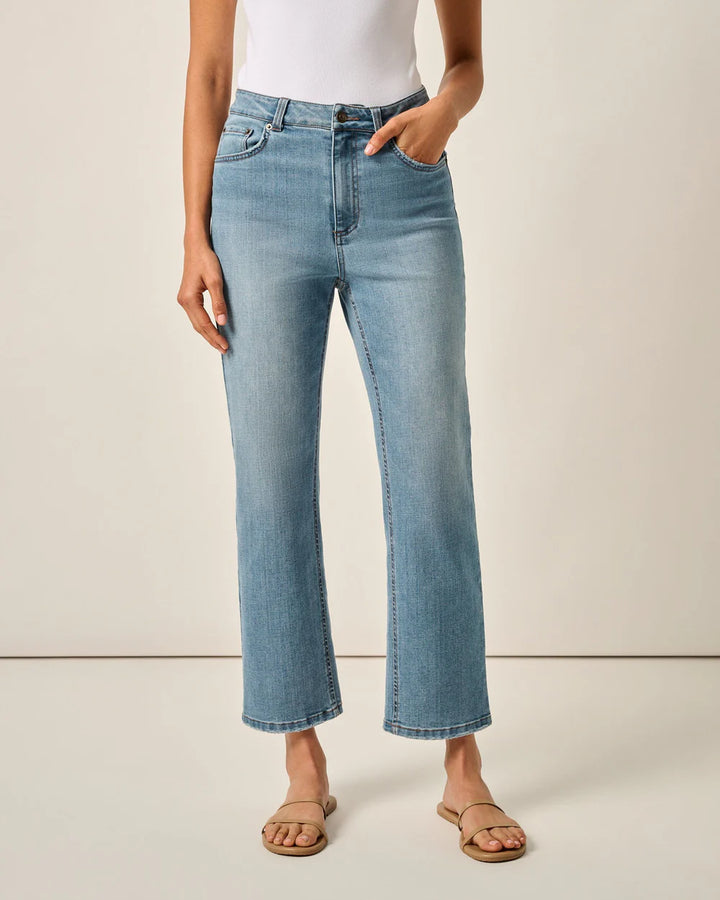 Savanah Light Everyday Wash Jean in Crystal
