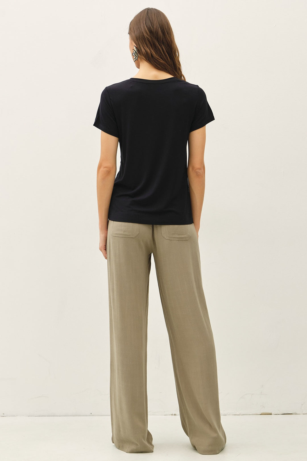 Bamboo Round Neck - Black