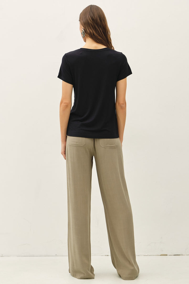 Bamboo Round Neck - Black