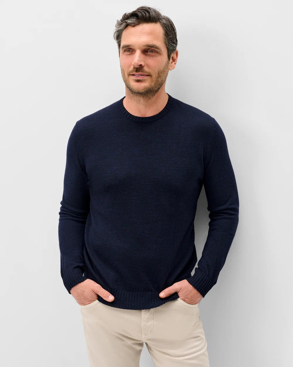 Ronald Crewneck Sweater - Navy