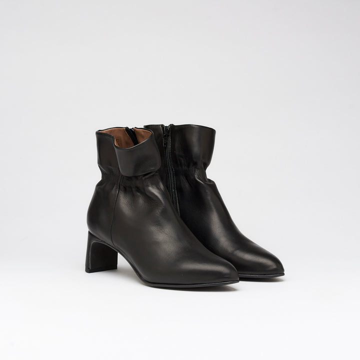 Penny Boot - Black